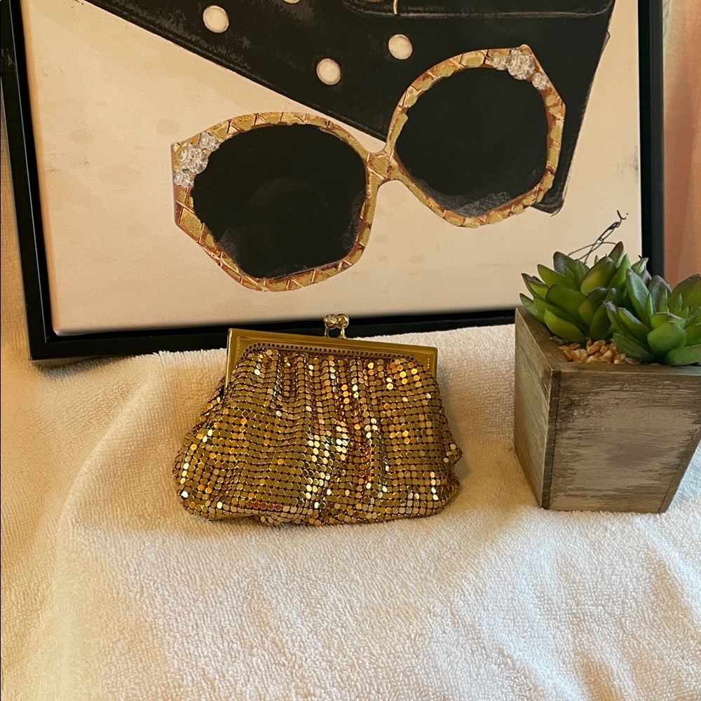 Glamorous Derma mesh Gold Sequin Clutch - Picture 2 of 9
